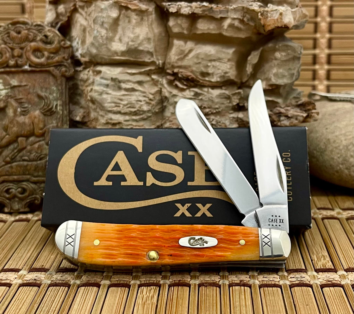 35809 Cayenne Bone Crandall Jig Mini Trapper (6207 SS)